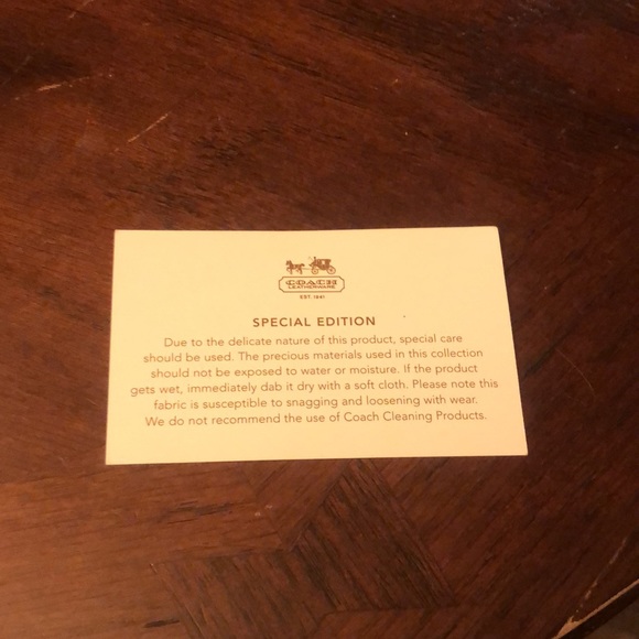 Coach Signature Waverly Op Art Multi C Zip Wristlet White Rainbow - Picture 5 of 5